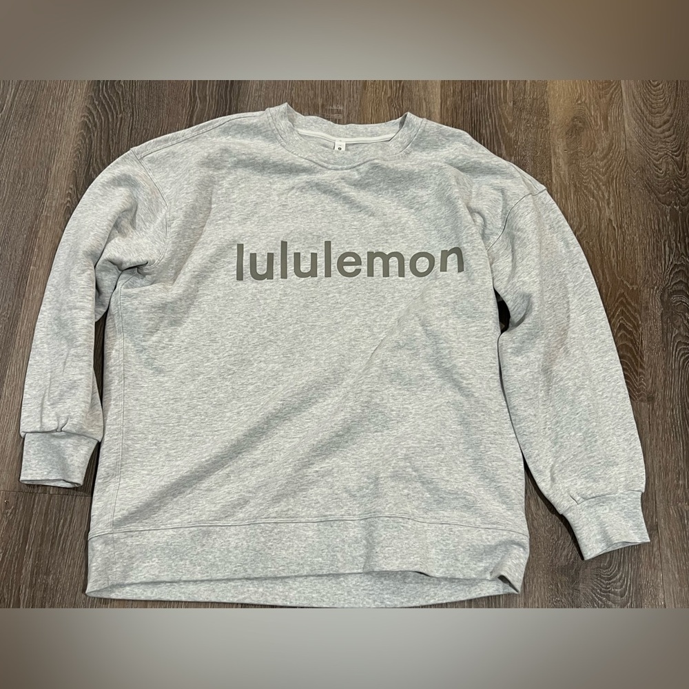 Lululemon Perfectly Oversized Crew  Graphic